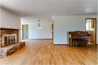 4355 Pearl St, Eugene, OR 97405 - Photo 6