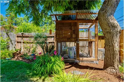 4355 Pearl St, Eugene, OR 97405 - Photo 40