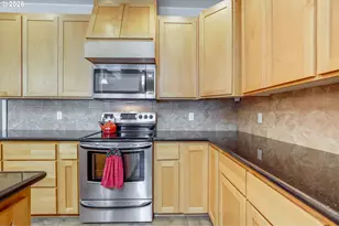 1901 Golden Way, The Dalles, OR 97058 - Photo 24