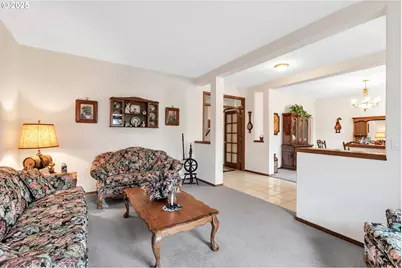 7829 SW 174th Pl, Beaverton, OR 97007 - Photo 8