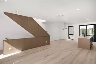 1853 NW 28th Ave, Portland, OR 97210 - Photo 6