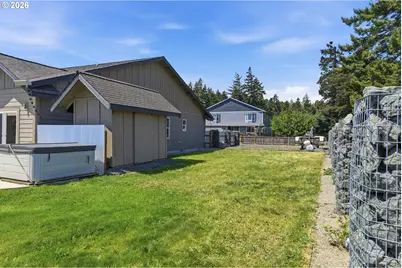 1611 Ash St, North Bend, OR 97459 - Photo 40