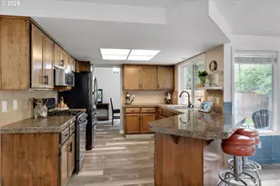 21267 NW Cannes Dr, Portland, OR 97229 - Photo 14
