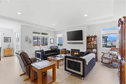 626 SW 49th Dr, Gresham, OR 97080 - Photo 8