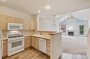 6217 S Virginia Ave, Portland, OR 97239 - Photo 10