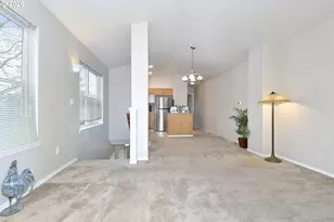 15816 NE Milton Pl, Portland, OR 97230 - Photo 12