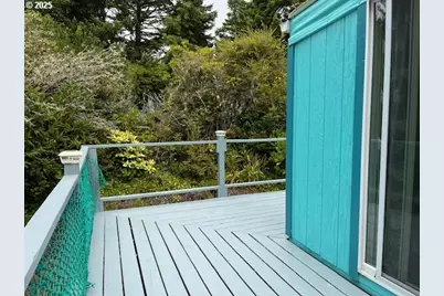 1600 Rhododendron Dr #41, Florence, OR 97439 - Photo 14