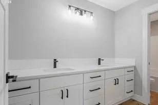 195 Iowa St, Silverton, OR 97381 - Photo 30