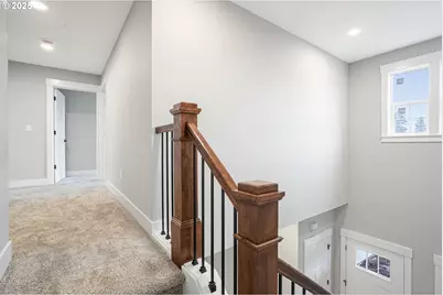 195 Iowa St, Silverton, OR 97381 - Photo 20