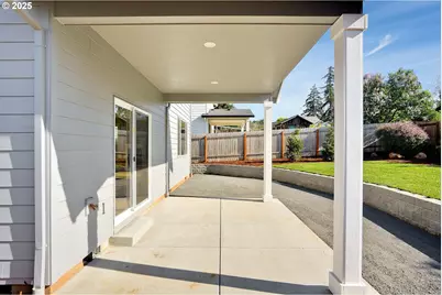 195 Iowa St, Silverton, OR 97381 - Photo 36