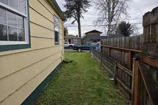 1306 S 3rd Ave, Kelso, WA 98626 - Photo 26
