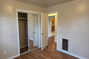 1306 S 3rd Ave, Kelso, WA 98626 - Photo 12