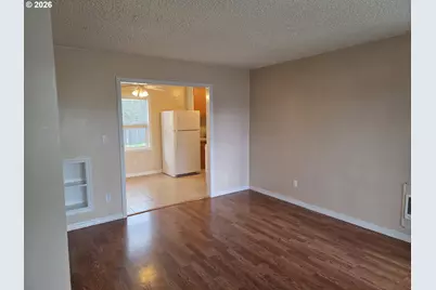 1306 S 3rd Ave, Kelso, WA 98626 - Photo 6