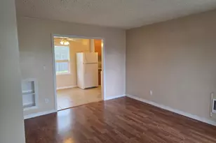 1306 S 3rd Ave, Kelso, WA 98626 - Photo 6
