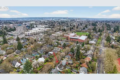 3425 NE Tillamook St, Portland, OR 97212 - Photo 36