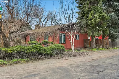 3244 W 7th St, The Dalles, OR 97058 - Photo 2