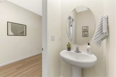 1228 W 16th Ave, La Center, WA 98629 - Photo 6