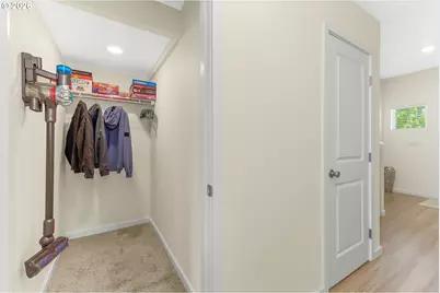 1228 W 16th Ave, La Center, WA 98629 - Photo 8