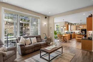 425 Cross Creek Dr, Roseburg, OR 97471 - Photo 18