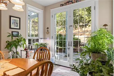 425 Cross Creek Dr, Roseburg, OR 97471 - Photo 16