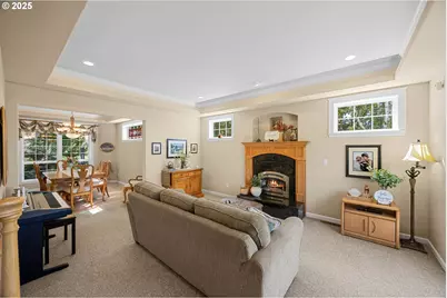 425 Cross Creek Dr, Roseburg, OR 97471 - Photo 8