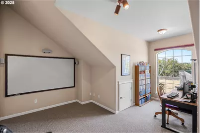 425 Cross Creek Dr, Roseburg, OR 97471 - Photo 34