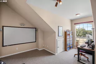 425 Cross Creek Dr, Roseburg, OR 97471 - Photo 34