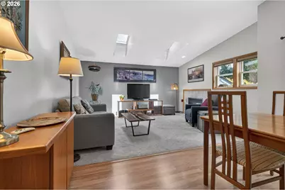 325 Bushnell Ln, Eugene, OR 97404 - Photo 10