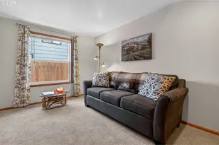 325 Bushnell Ln, Eugene, OR 97404 - Photo 20
