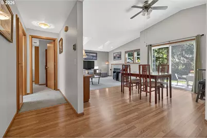 325 Bushnell Ln, Eugene, OR 97404 - Photo 8