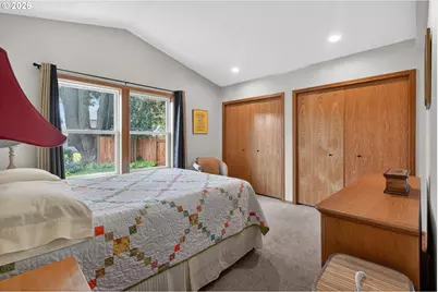 325 Bushnell Ln, Eugene, OR 97404 - Photo 22