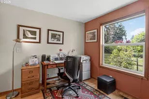 325 Bushnell Ln, Eugene, OR 97404 - Photo 14