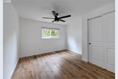 5714 NE Ainsworth St, Portland, OR 97218 - Photo 10