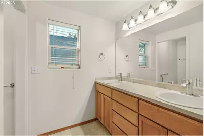1901 SE 177th Ave, Portland, OR 97233 - Photo 18