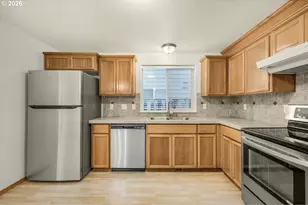 1901 SE 177th Ave, Portland, OR 97233 - Photo 10