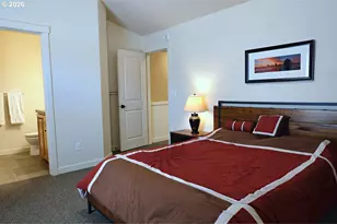 618 NE Garswood Ln, Hillsboro, OR 97006 - Photo 18