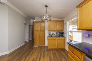 11584 SW Royal Villa Dr, Portland, OR 97224 - Photo 16