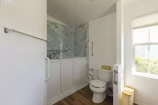 11584 SW Royal Villa Dr, Portland, OR 97224 - Photo 22