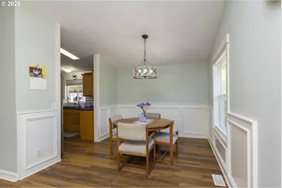 11584 SW Royal Villa Dr, Portland, OR 97224 - Photo 10