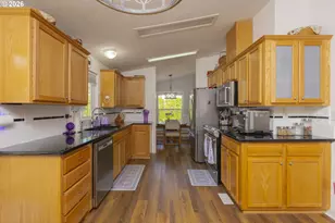 11584 SW Royal Villa Dr, Portland, OR 97224 - Photo 14