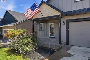967 E 16th St, Lafayette, OR 97127 - Photo 2