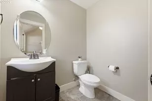967 E 16th St, Lafayette, OR 97127 - Photo 10