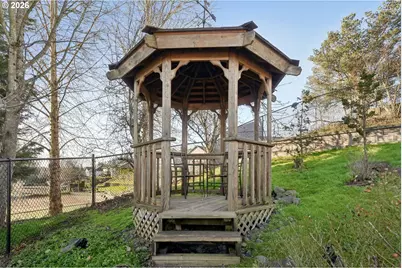 1882 SW Spence Ave, Troutdale, OR 97060 - Photo 40