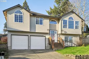 1882 SW Spence Ave, Troutdale, OR 97060 - Photo 2