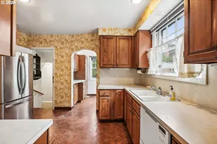 5809 SE Taylor St, Portland, OR 97215 - Photo 10