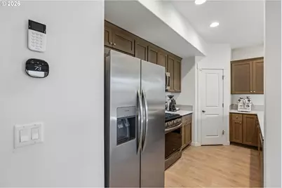 1121 N Auburn Pl, Ridgefield, WA 98642 - Photo 16