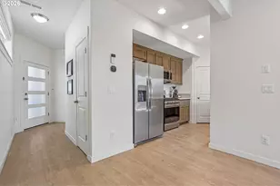 1121 N Auburn Pl, Ridgefield, WA 98642 - Photo 6