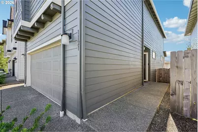 1121 N Auburn Pl, Ridgefield, WA 98642 - Photo 4