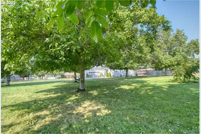 256 NW Jewell Ct, Irrigon, OR 97844 - Photo 30