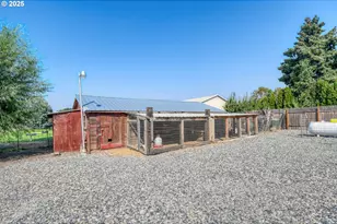 256 NW Jewell Ct, Irrigon, OR 97844 - Photo 34